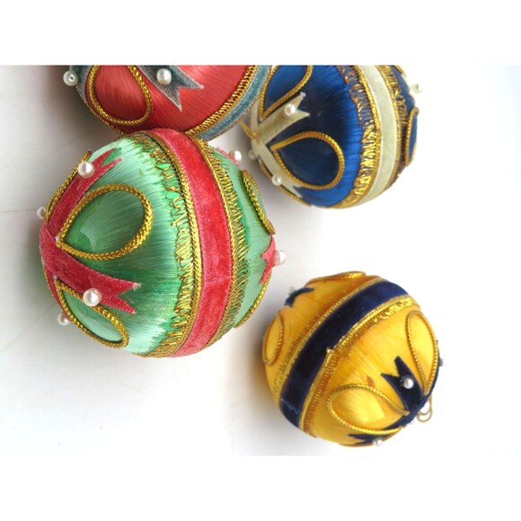 Vintage Bradford Unbreakable Satin Embellished Christmas Ornaments Japan - Picture 3 of 3